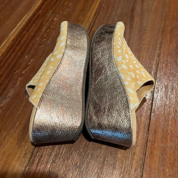 Chocolat Blu Yiona Leather Genuine Calf Hair Wedge Mule Sandal Shoe Size 6 - Picture 6 of 10